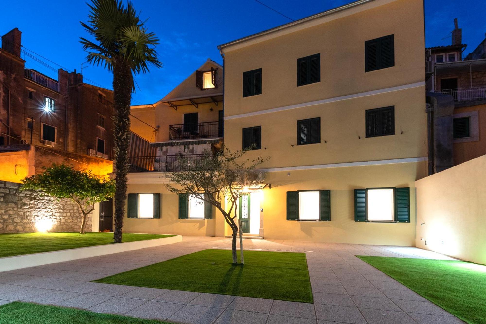 Teuta Garden Luxury Apartmán Split