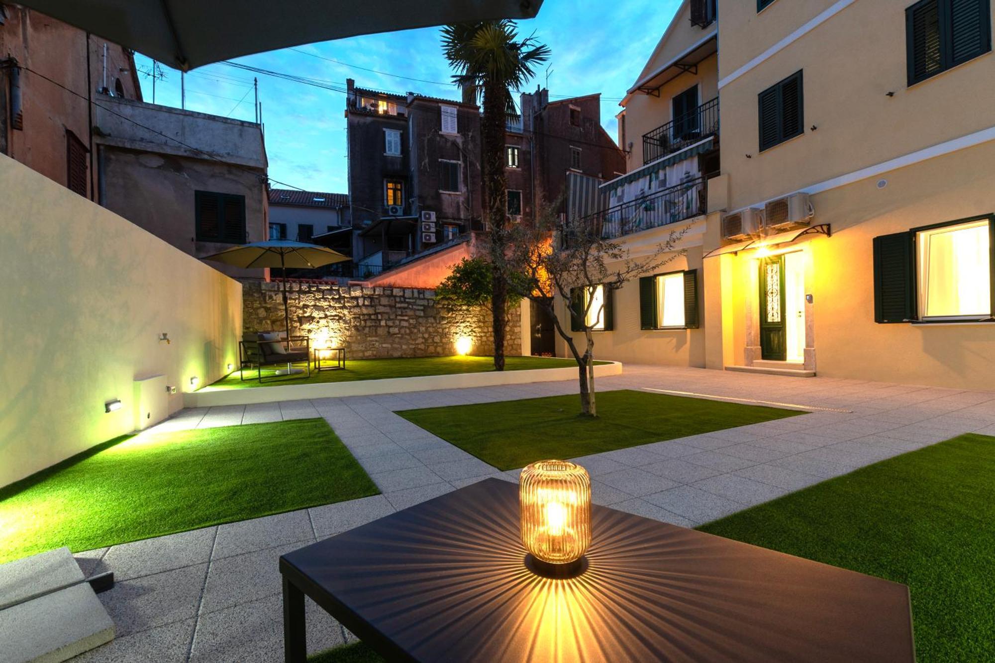 Teuta Garden Luxury Apartmán *